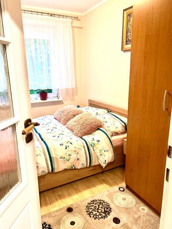 Appartamento Apartament Pod Lipami Giżycko Esterno foto